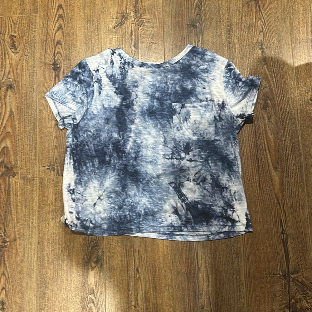 Arizona Jean Co tie-dyed shirt size L